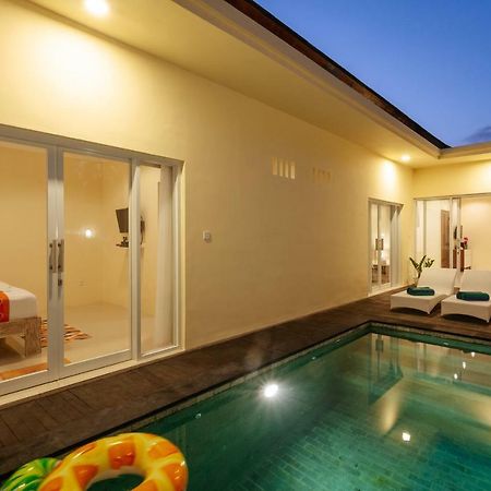Villa Julie Seminyak Esterno foto