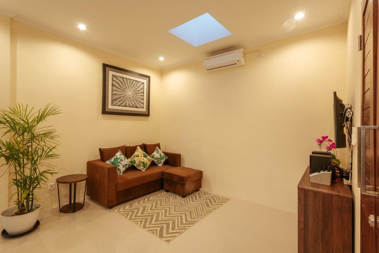 Villa Julie Seminyak Esterno foto