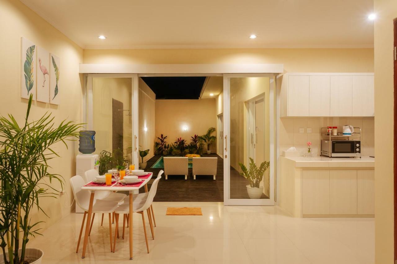 Villa Julie Seminyak Esterno foto
